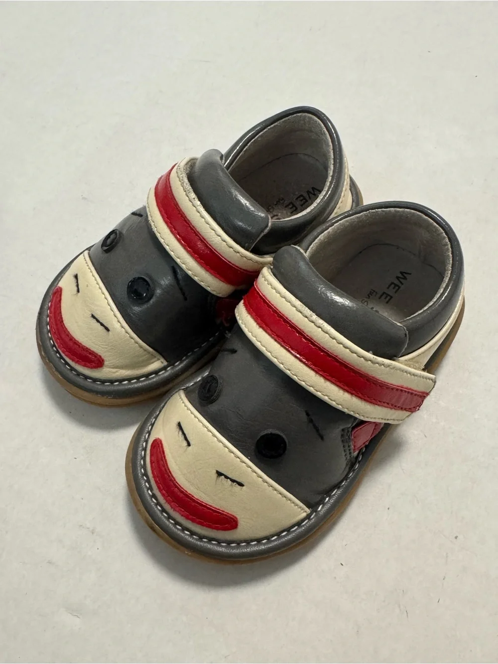 Wee Squeak Kids Grey and Cream Monkey Face Velcro Shoes 6/22